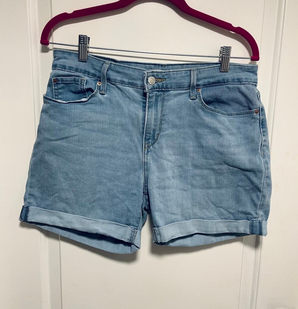 Levi’s Jean shorts